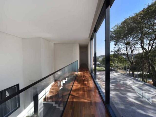 Casa para Venda em Santana de Parnaíba - 5