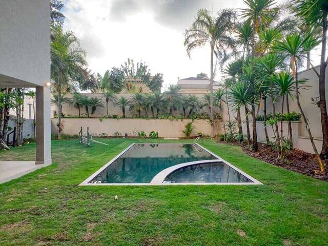 #22 - Casa para Venda em Santana de Parnaíba - SP