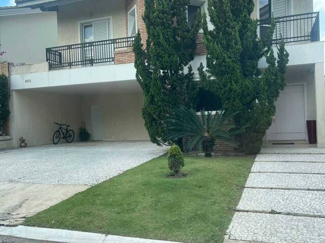 #27 - Casa para Locação em Santana de Parnaíba - SP