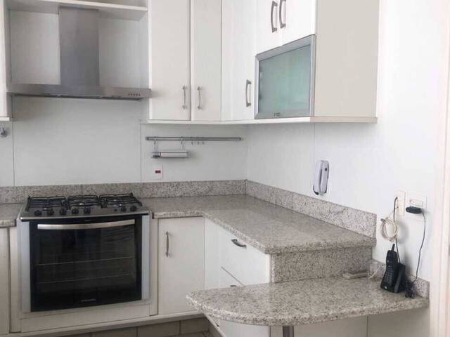 #50 - Casa para Venda em Barueri - SP - 2