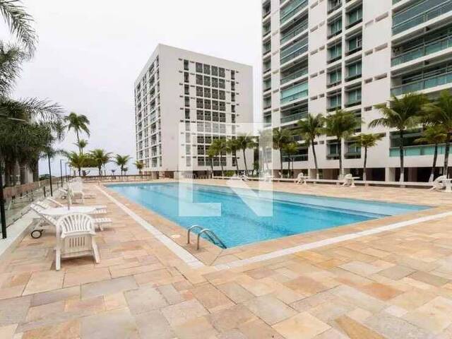 #62 - Apartamento para Locação em Guarujá - SP