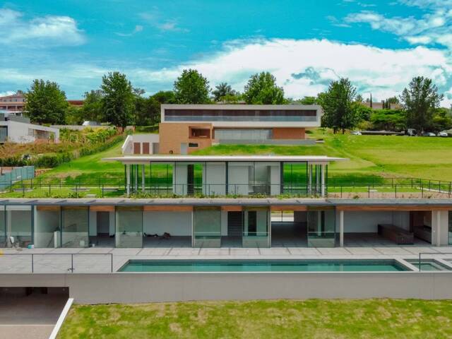#73 - Casa para Venda em Bragança Paulista - SP