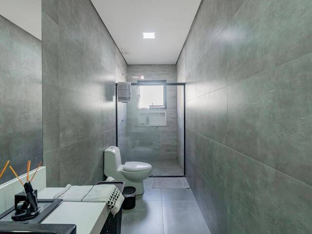 Casa para Venda em Santana de Parnaíba - 5